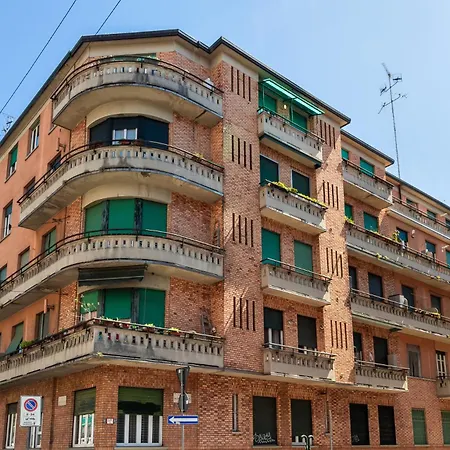 Modern With Balcony In For 4 * Milan